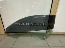 Ford Mustang qapı şüşəsi